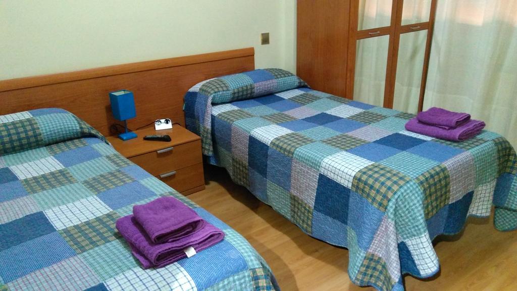 Pension Calfred II Logrono Bagian luar foto