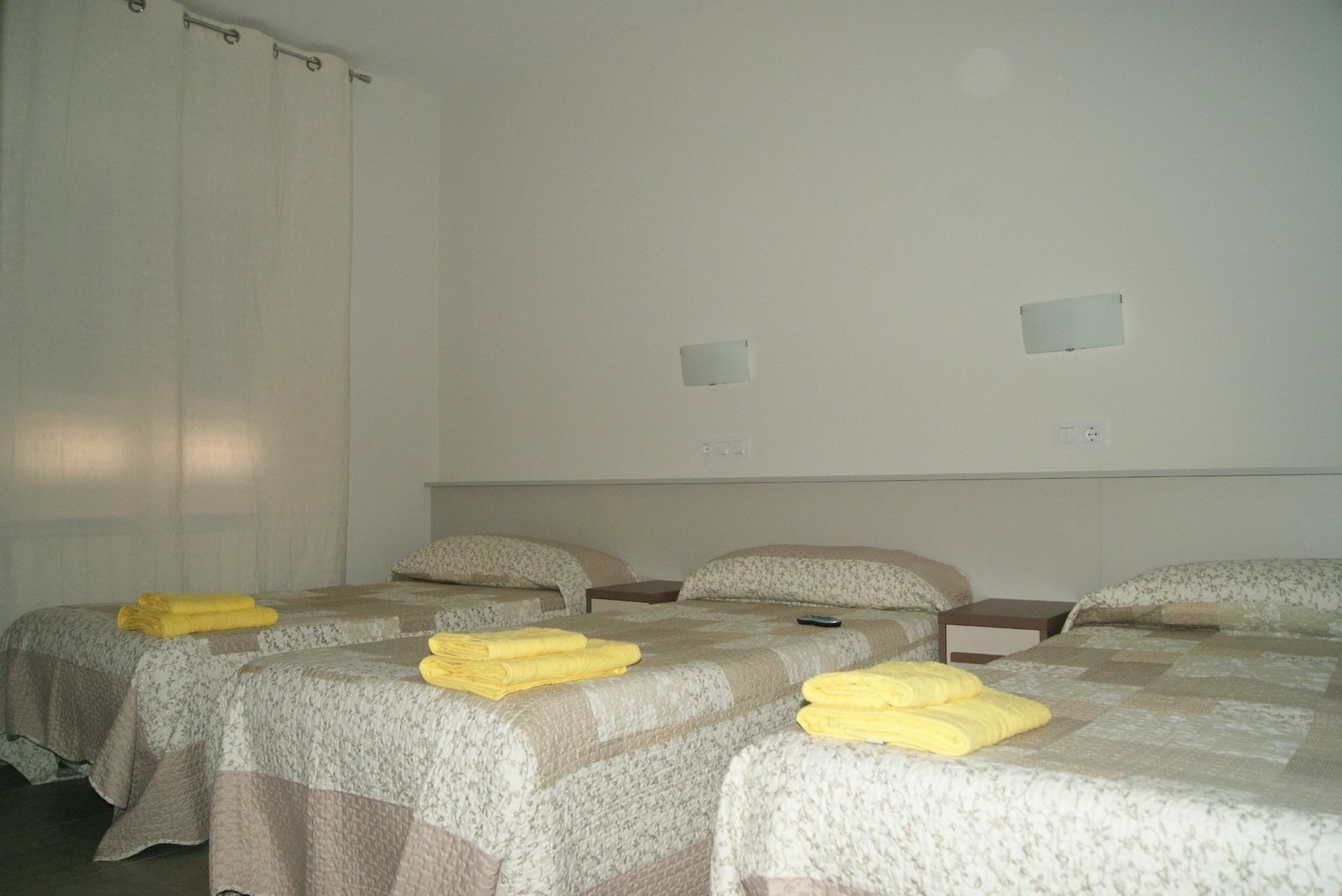 Pension Calfred II Logrono Bagian luar foto